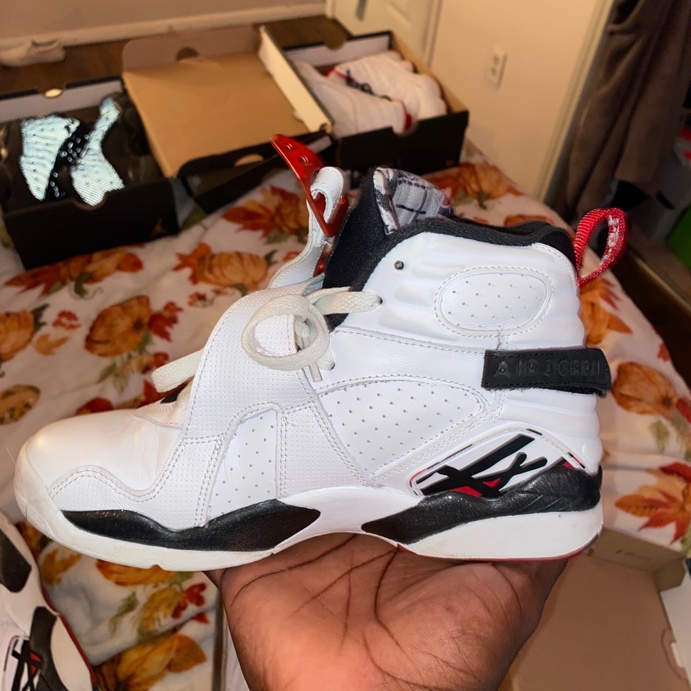 Jordan 8s - Picture 3 of 9
